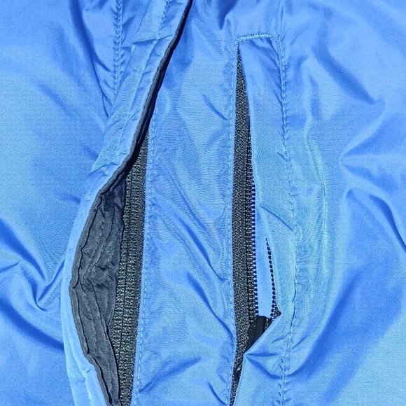 Kids Reversible Lands End Goose Down Puffer Vest.  Size M Blue/Black. (FL) - Picture 2 of 8